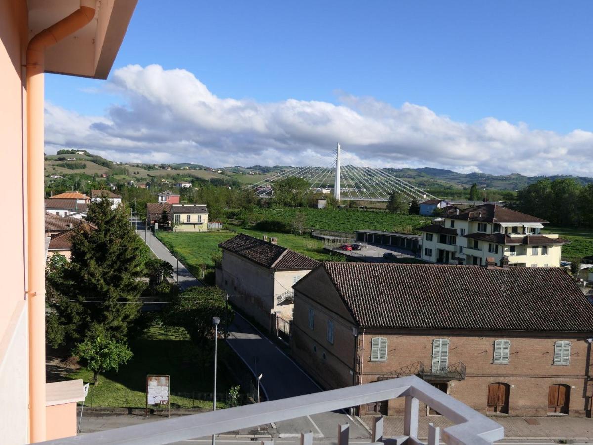 Appartamento Panoramico Nizza Monferrato Extérieur photo