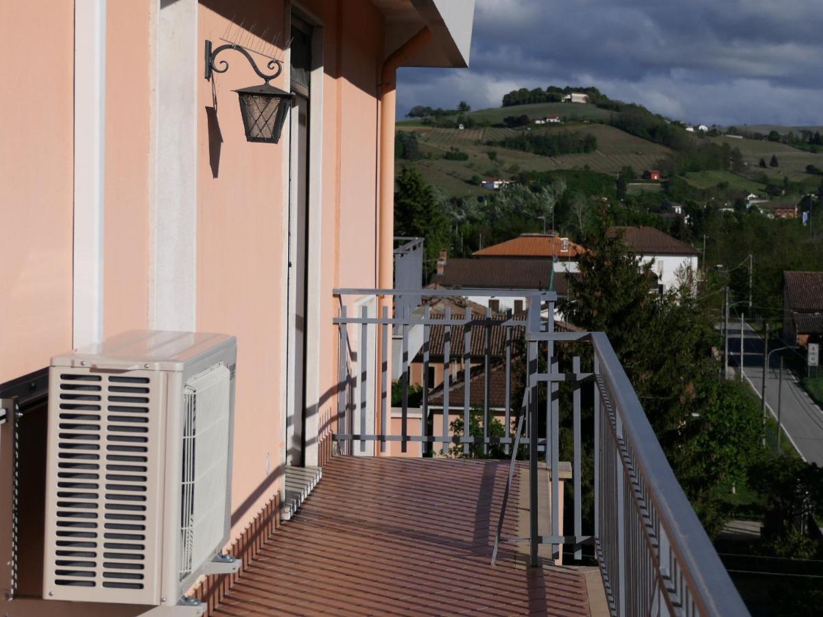 Appartamento Panoramico Nizza Monferrato Extérieur photo