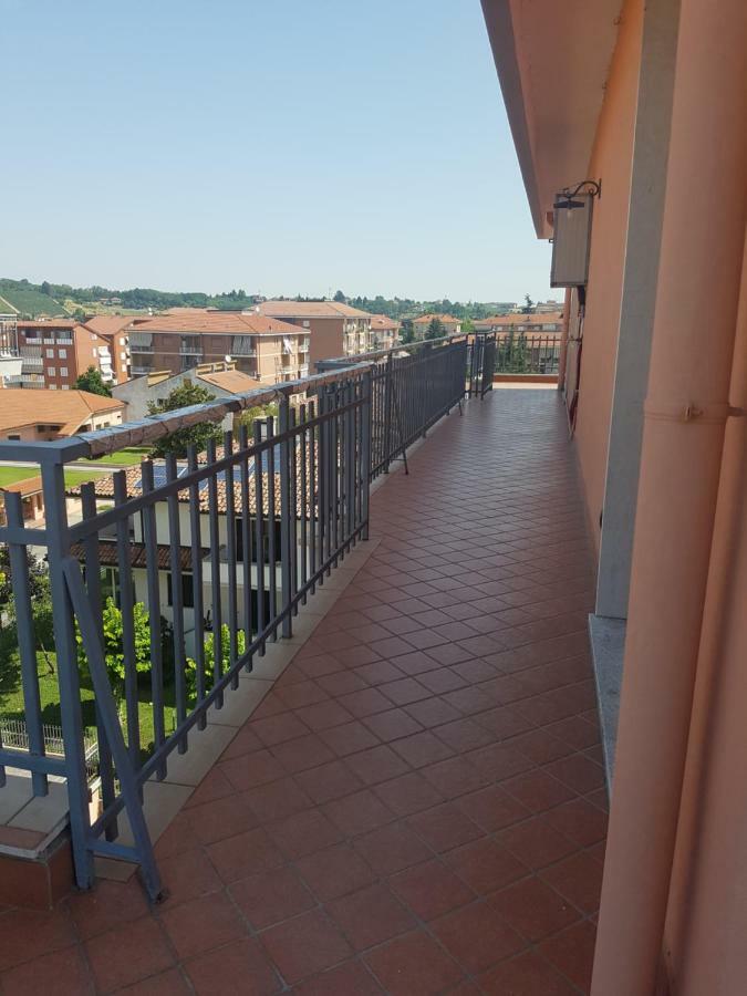 Appartamento Panoramico Nizza Monferrato Extérieur photo